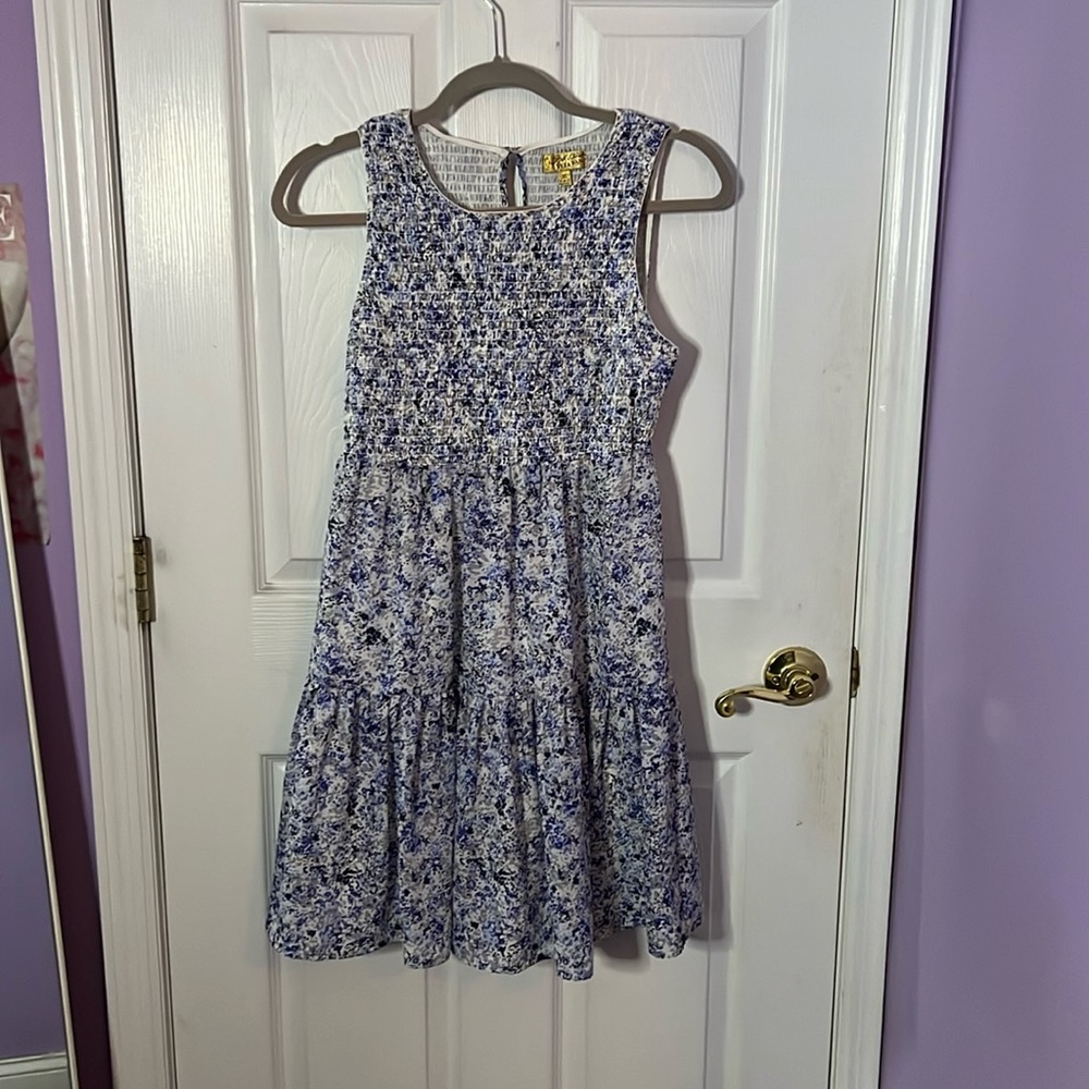 Medium sized princess Vera wang floral dress
